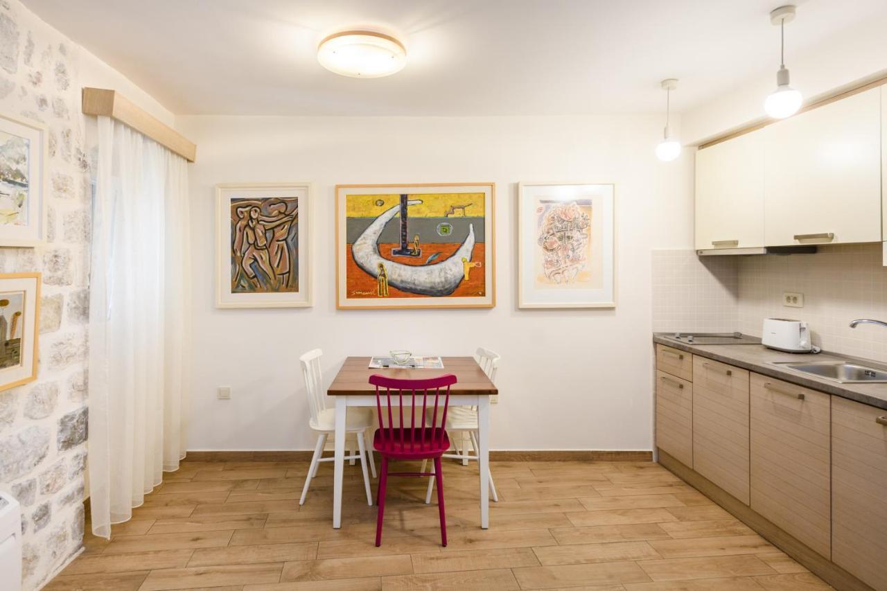 Apartmani Art Karampana Котор Экстерьер фото